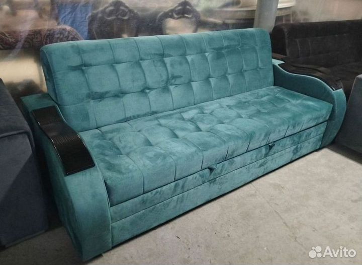 Прямой диван в наличии