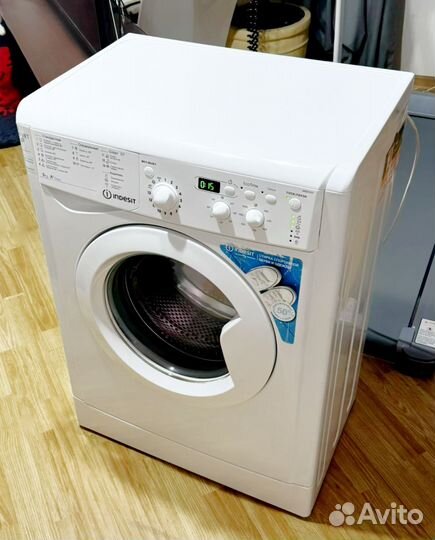 Узкая стиральная машинка Indesit