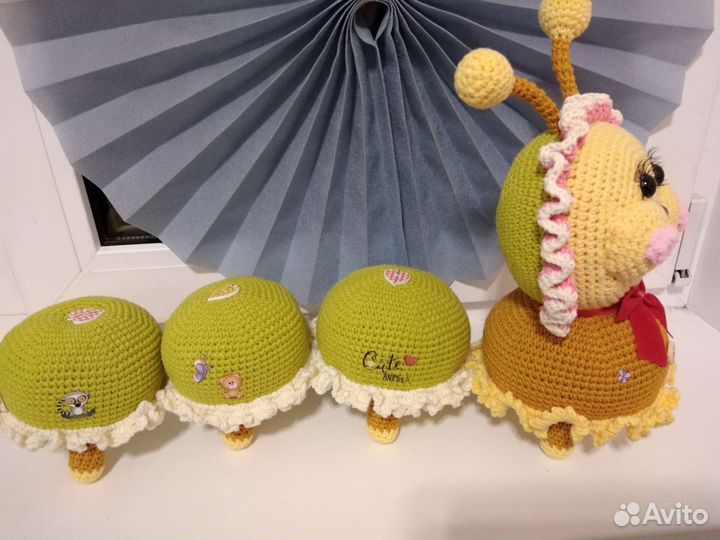 Гусеница-игольница