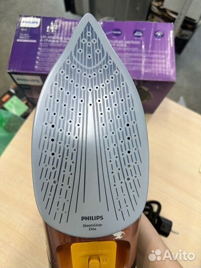 Утюг Philips GC4909