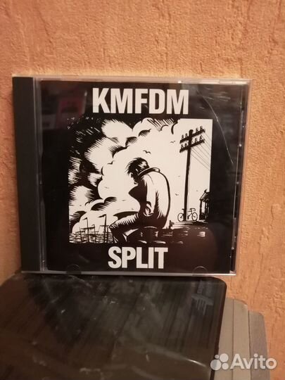 Kmfdm – Split / Piggybank (TVT 8674) 1992