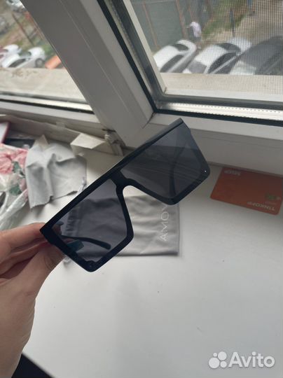 Солнцезащитные очки женские