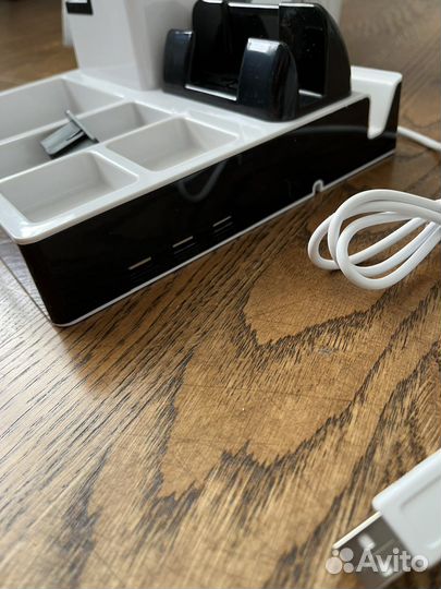 Настольный органайзер с USB-портом