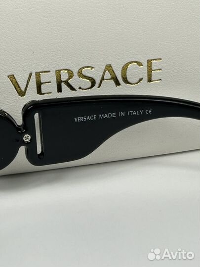 Солнцезащитные очки versace medusa