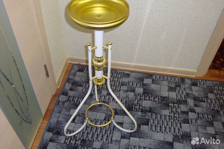 Подставка под цветы