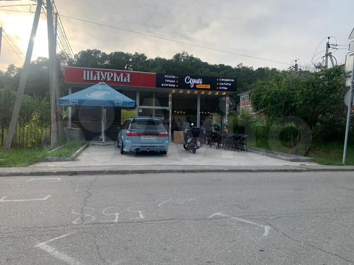 Доля в 4-к. квартире, 96,1 м², 1/5 эт.