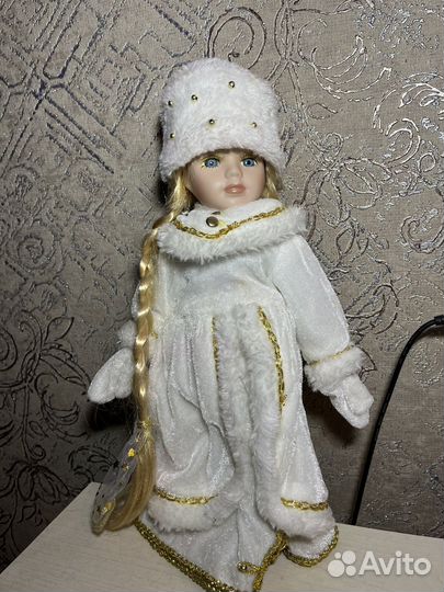 Новогодняя снегурочка