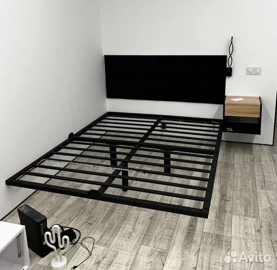 Парящая кровать от производителя