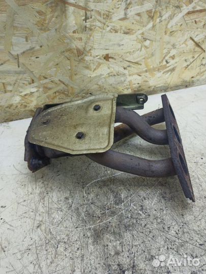 Коллектор выпускной Mitsubishi Colt 3A91 2007