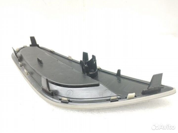 Решетка в бампер передняя правая Volvo V60 1 2012