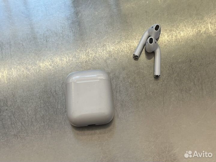 AirPods 2 2019
