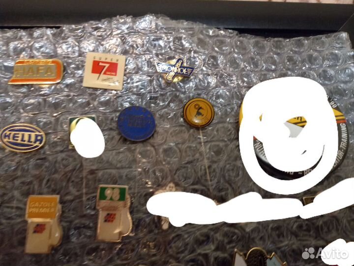 Значки авто мото