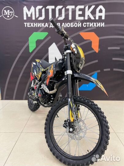 Мотоцикл кроссовый BSE Z1 HOT ROD RED