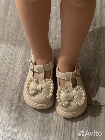 Туфли для девочки 25 размер