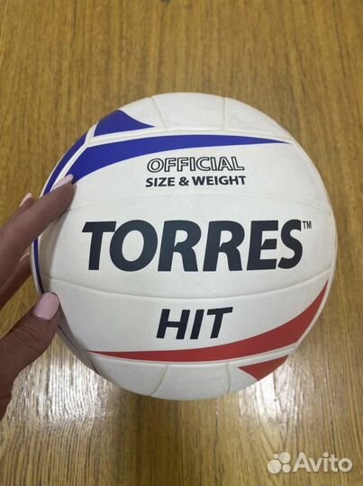 Волейбольный мяч в ассорт., цены разные