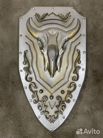 Качественный деревянный щит ручной работы