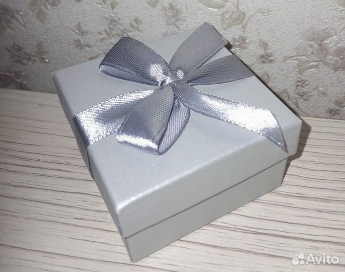 Золотое кольцо женское