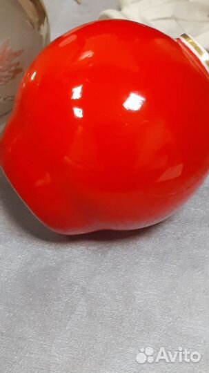 Вазочка красная, Бюст М. Горький, вазочка Богемия