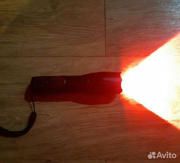 Фонарь тактический оружейный яркий красный свет