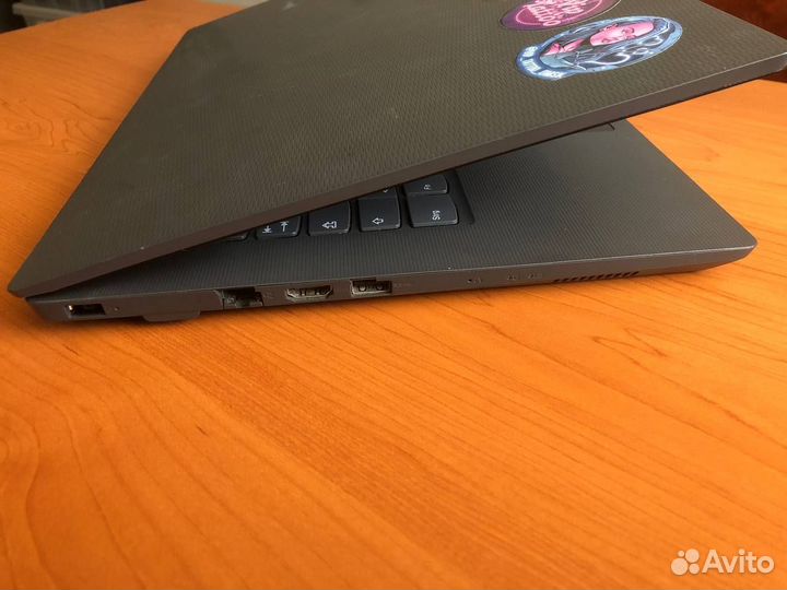 Ноутбук Lenovo V130-14IGM