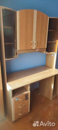 Компьютерный стол