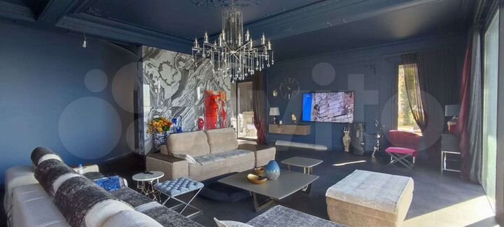 Дом 520 м² на участке 17 сот.