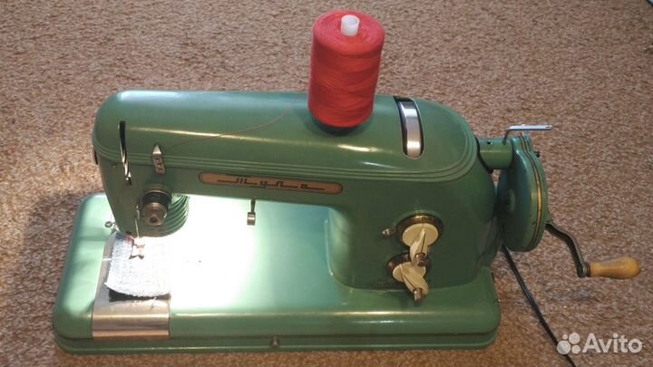 Настроенная швейная машинка Тула с зиг-загом