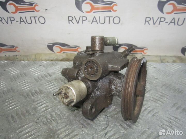 Насос гидроусилителя Toyota Camry V10 1.8 1982-86