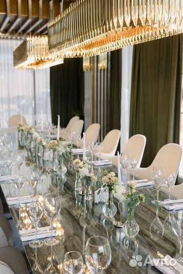 Подсвечники металлические золото