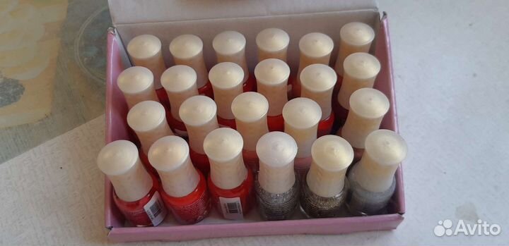 Лак для ногтей пакетом