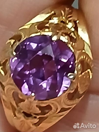 Золотое кольцо 750 пробы