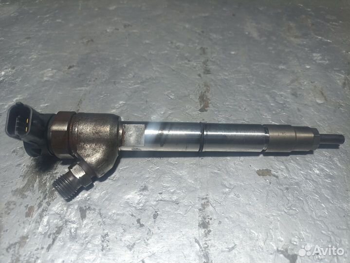 Форсунка топливная Genesis G80 2 2020 338002R100