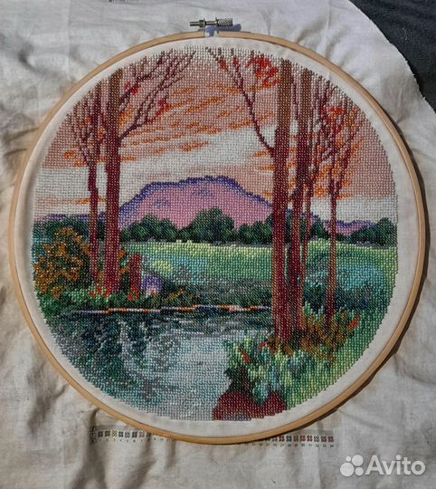 Вышивка бисером на ткани