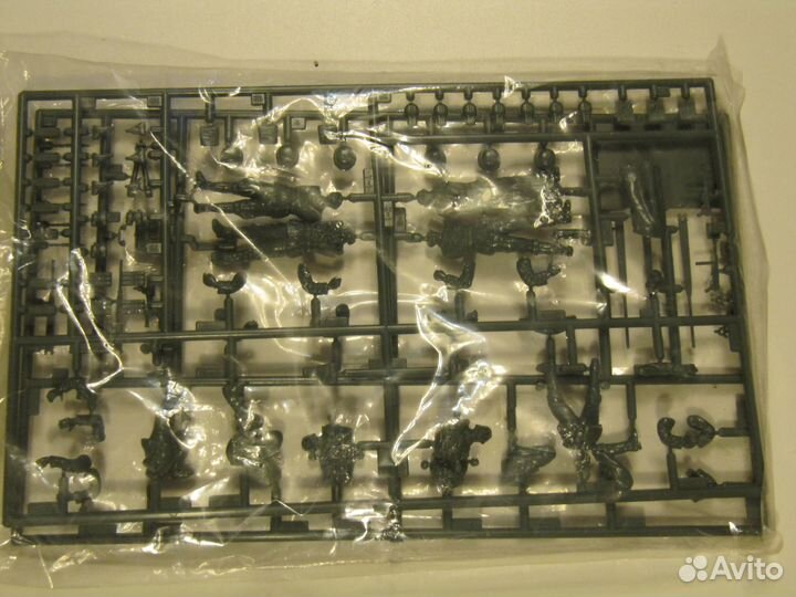 Немецкие наблюдатели с телефонистом 1 35 Тамия