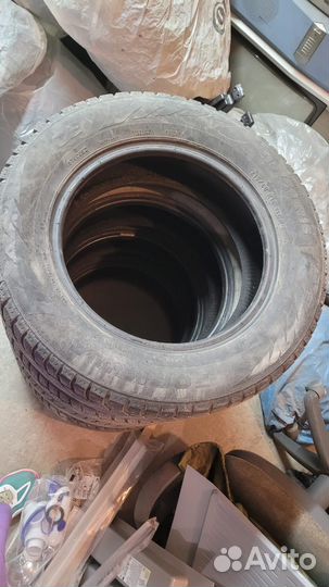 Pirelli Formula Ice 215/60 R16