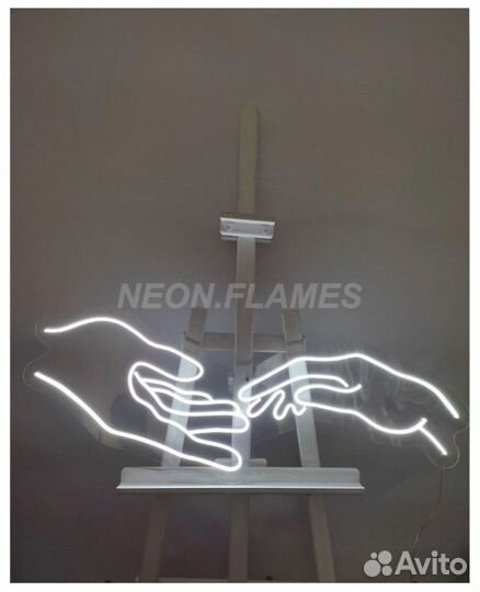 Неоновая вывеска