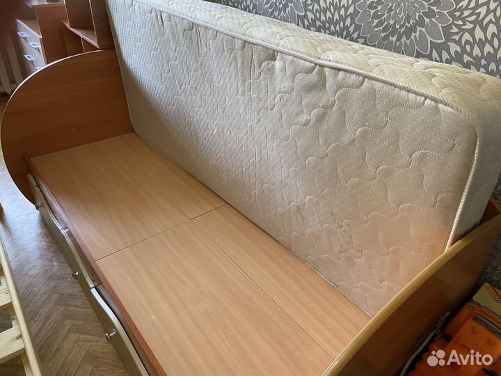 Детская кровать от 3 лет с матрасом бу