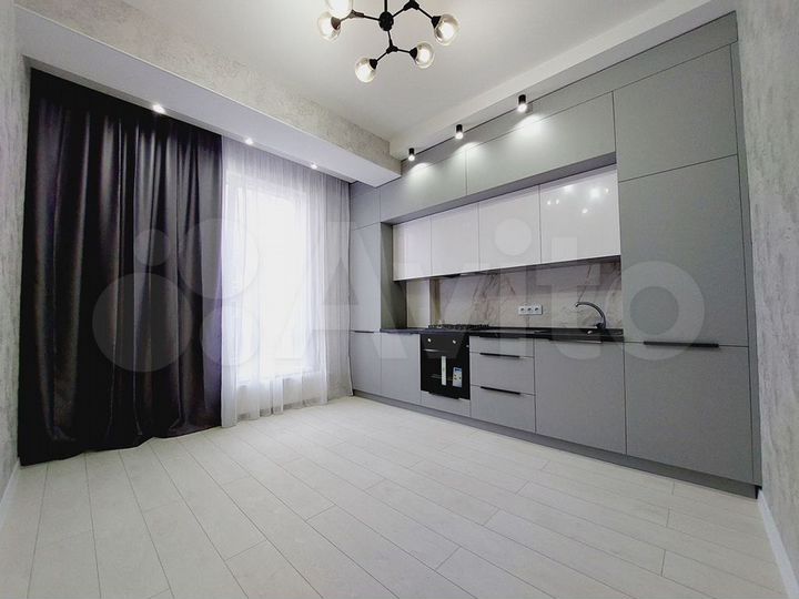 2-к. квартира, 56,7 м², 2/5 эт.