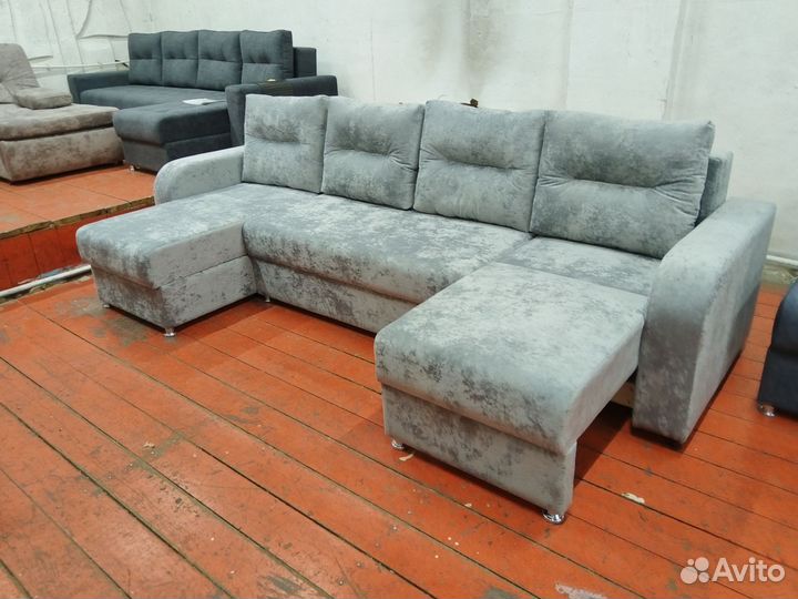 Диван Бредвей 3.2