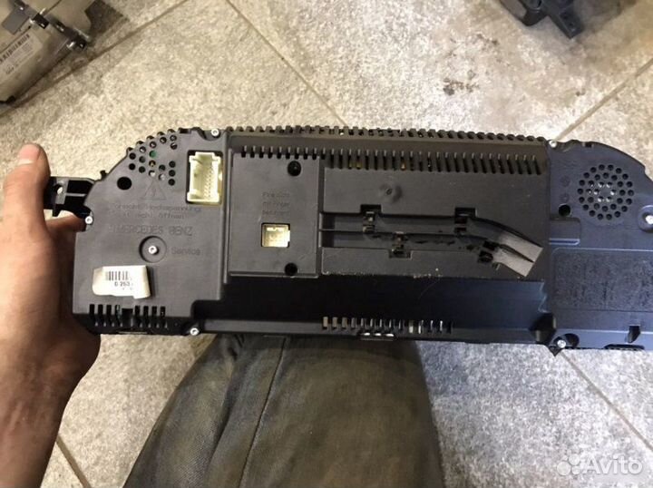 Панель приборов Mercedes-Benz S Class W221