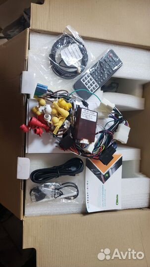 Штатное головное устройство Mitsubishi Pajero 2007