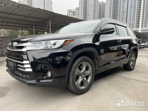 Toyota Highlander 2.0 AT, 2022, 48 000 км