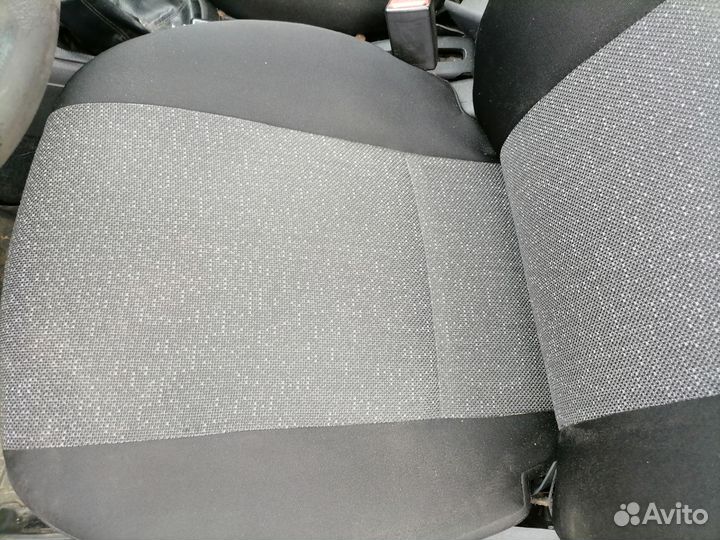 Сидение водителя без подогрева гранта разбор