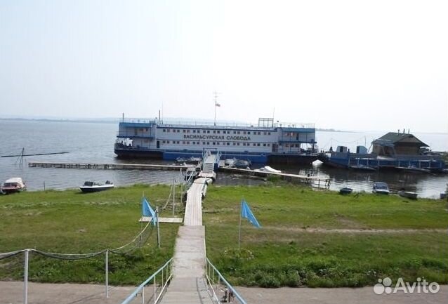 Продажа плавучей гостиницы