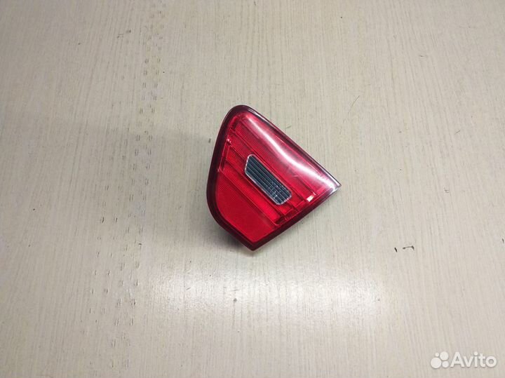 Фонарь внутренний правый Hyundai Elantra 2008г