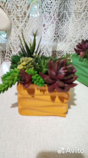 Суккуленты искусственные в керамическом горшке