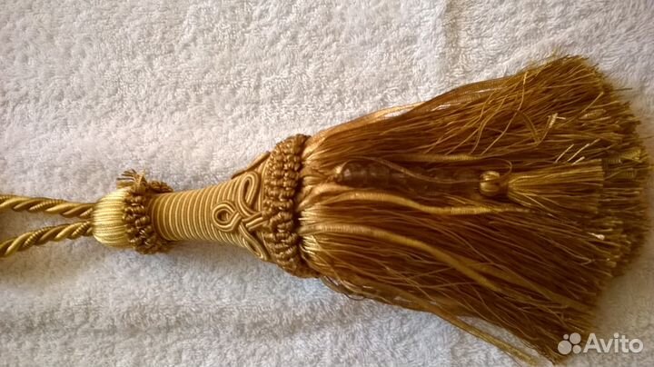 Продам 2 декоративных подхвата для гардин