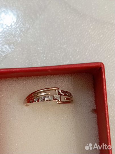 Золотое кольцо 585 пробы