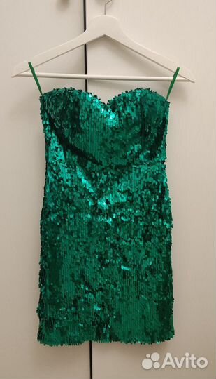 Платье с пайетками Love Republic