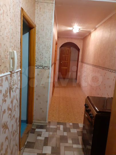 3-к. квартира, 69 м², 1/10 эт.